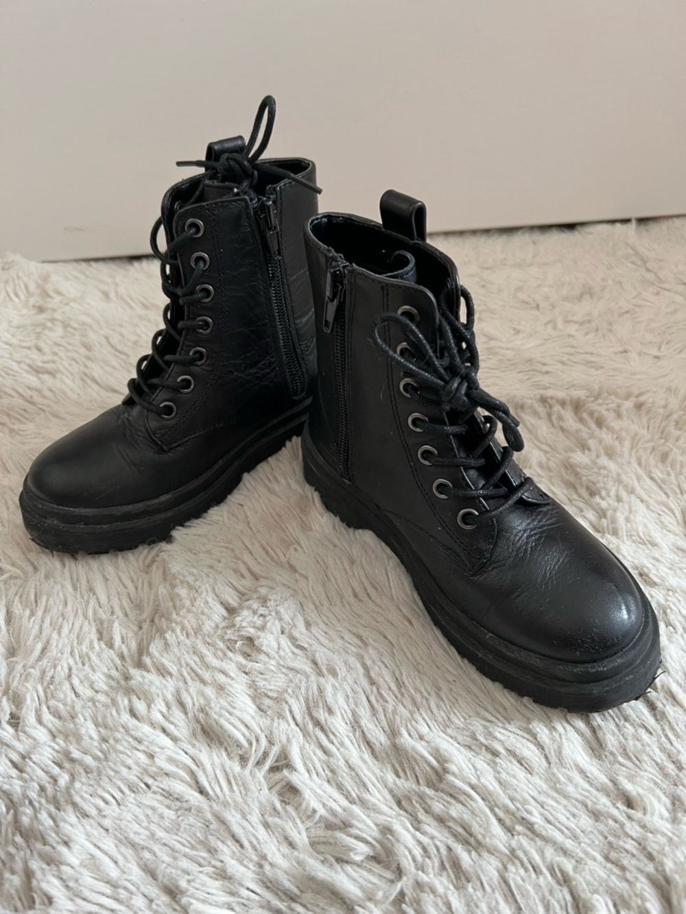 Black Lace-Up Combat Boots with Side Zipper real leather - Size 10,5 US Toddler